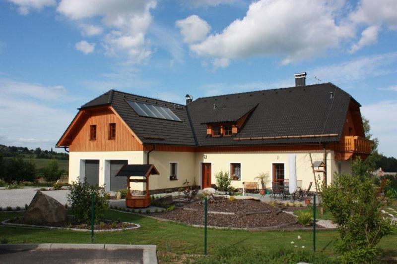 Apartmany Hodonin Zdikov Екстер'єр фото